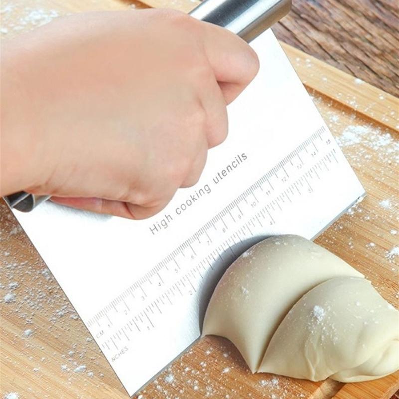 Backschaber aus Edelstahl mit Messmarkierungen zum Teigschneiden Spatel und Küchenwerkzeug zur Lebensmittelzubereitung