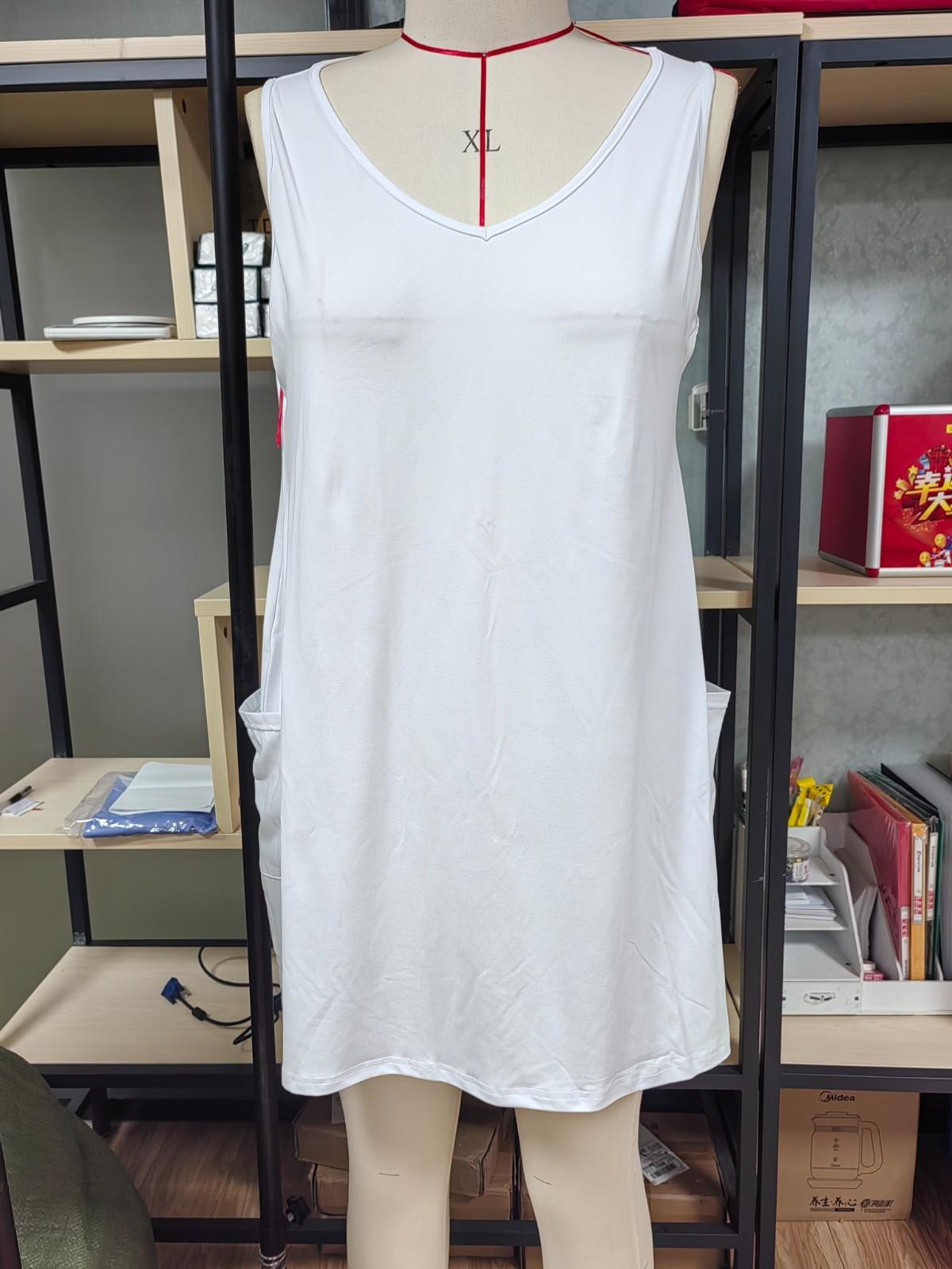 Женское повседневное платье с v-образным вырезом и цветочным принтом — фото 4