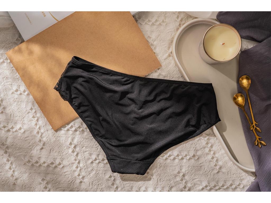 Lace Wirefree French Camisole Bra Set with Padded Triangle Cups