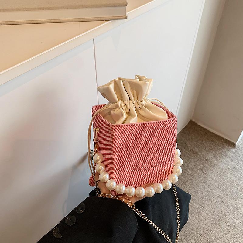 Trendy Stylish Bucket Bag Chic Casual Shoulder Handbag For Women With Soft Pu Material And Unique Design