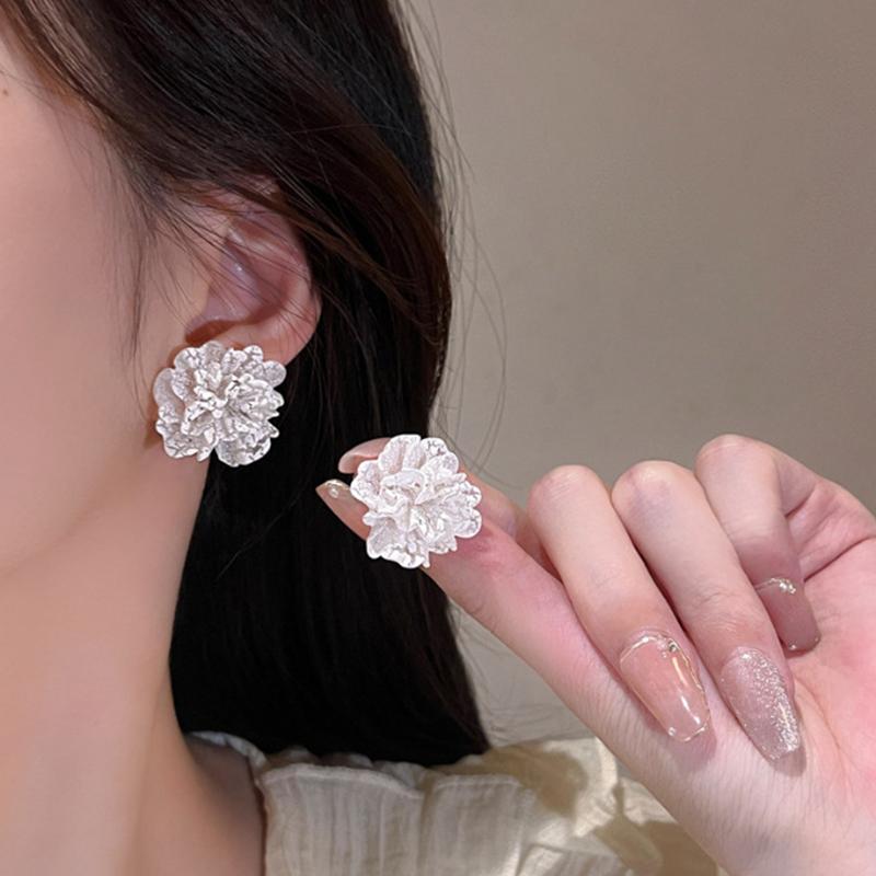 1 Pair Elegant Fashion Camellia Sinensis Big Earrings Luxury Shiny Temperament Versatile Stud Earrings For Women Wedding Jewelry