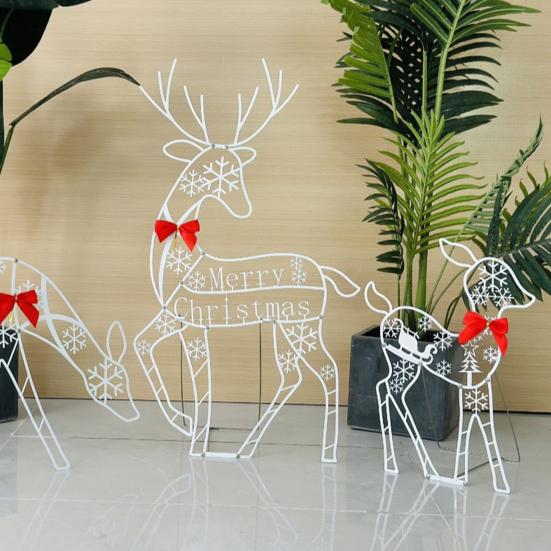Christmas Reindeer Decoration Outdoor Light Up Deer Family with Warm Light 2D Standing Deer for Holiday Yard Garden Lawn Decor