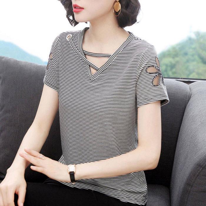Women's Plus Size Embroidered Short-Sleeve T-Shirt (Summer 2021) - Ideal for Middle-Aged Moms