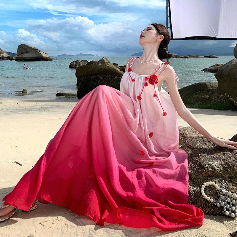 Stunning Gradient Floral Camisole Dress, Perfect for Beach Photoshoots and Vacation Travel