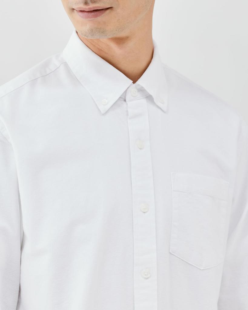 Amazon Essentials Men's Oxford Dress Shirt with Pockets, Regular Fit, Long Sleeve, White, Size XL