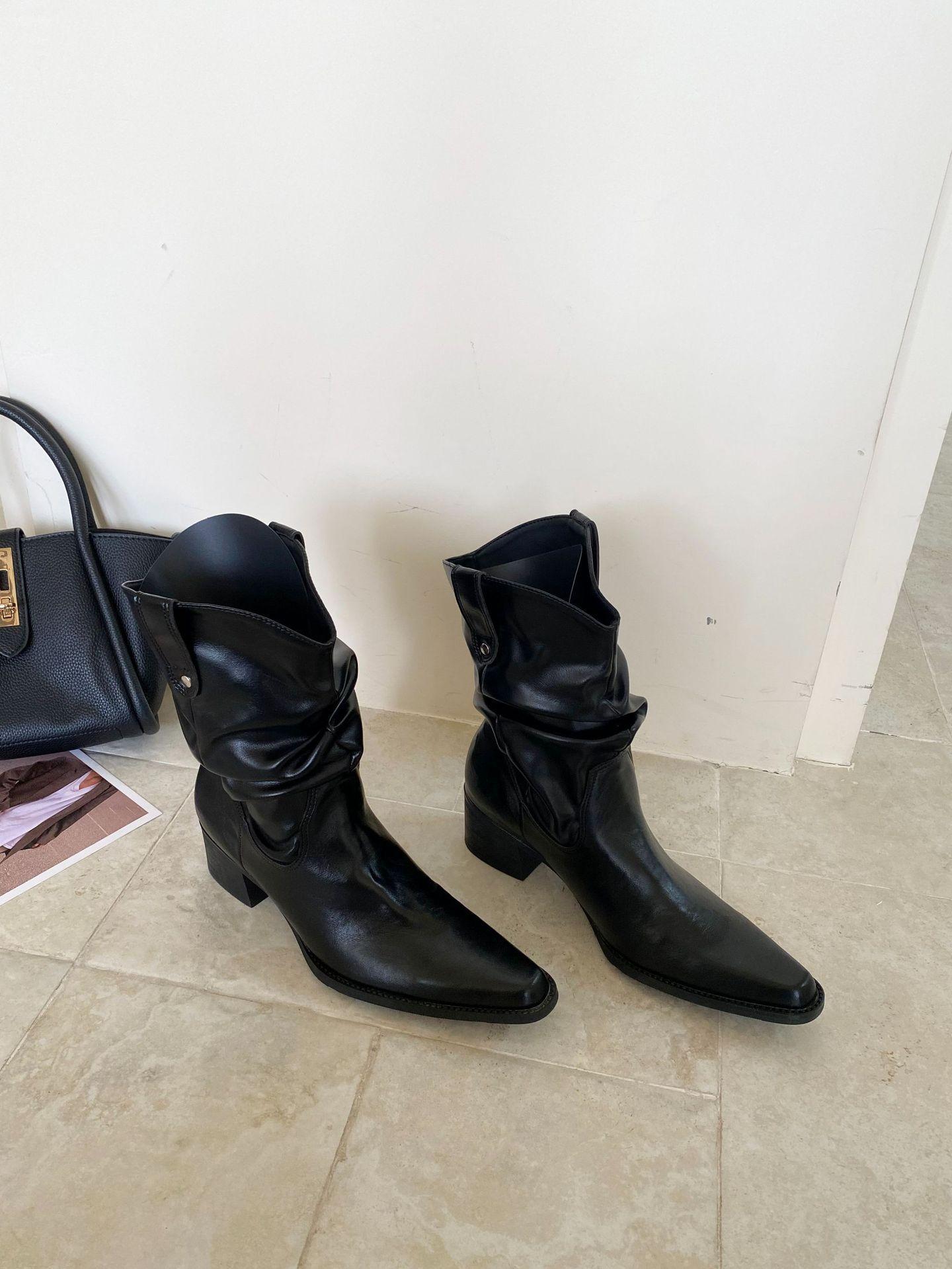 

Retro fashion cowboy boots women s 2025 spring and autumn new pointed thick heel pleated pile short Martin boots knight boots 35