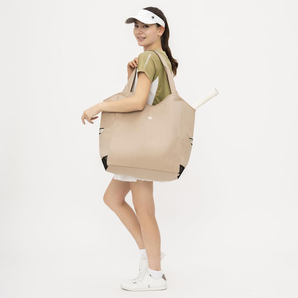 Coq Tote Bag Racket Tote Bag Racket Storage Tennis Gym Training with Bottle Pocket Partially Deodorized 23L BGWH [Le Sportif] (Main Storage) Women's