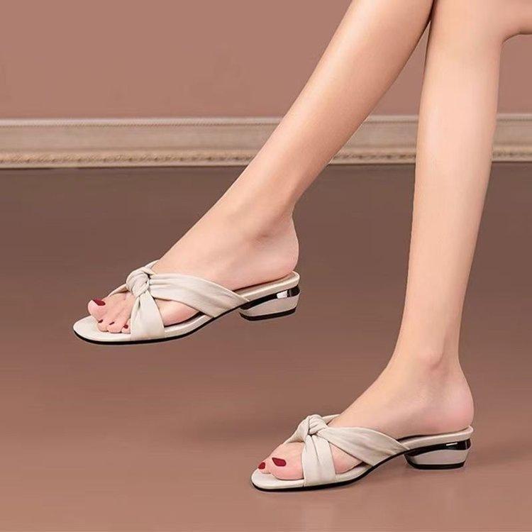 One-word Flat Slippers for Summer Wear, New Summer Temperament Nude Sandals