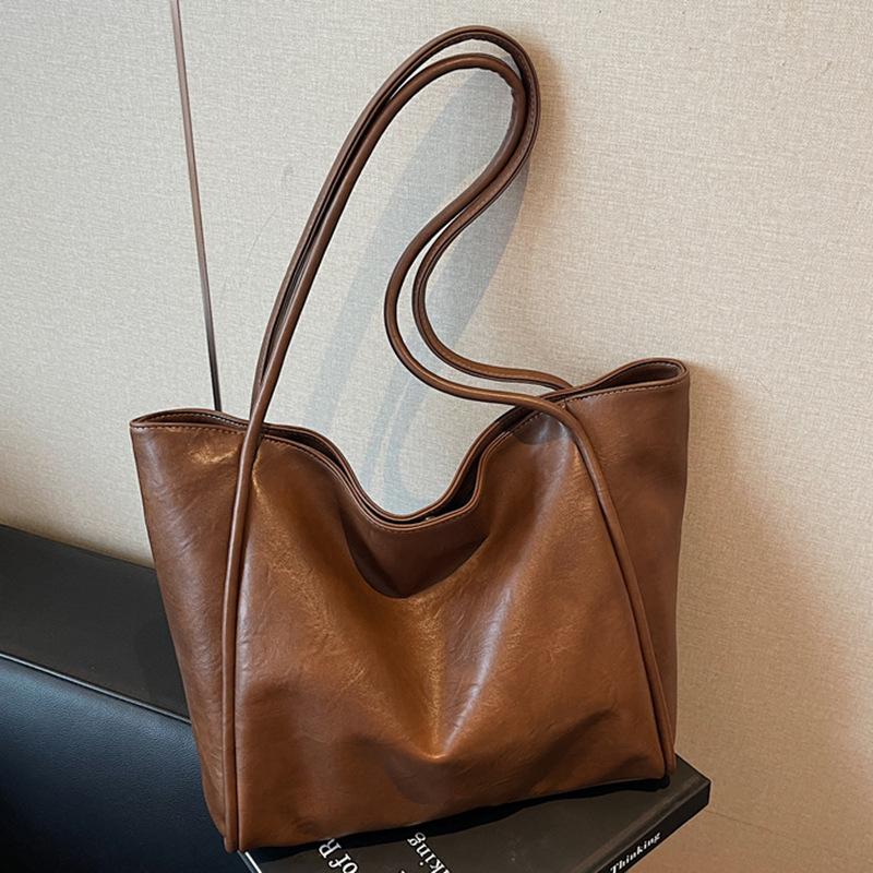 This year's popular retro commuter bag women's 2025 autumn new trendy large-capacity student class shoulder tote bag