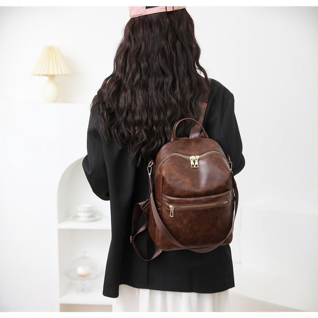 Backpack women's new fashionable large-capacity fashionable student schoolbag simple texture leisure travel backpack