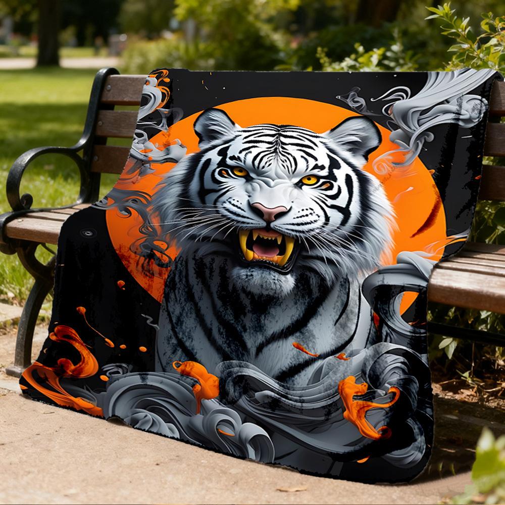 1pc Tiger Art Print Throw Blanket Polyester Fiber, Lightweight Flannel, Soft & Warm, All Season Use for Outdoor, Camping Digital Print