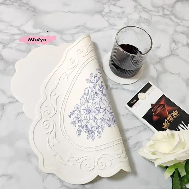 1Pc Silicone Carved Dining Mat Retro Floral Pattern Waterproof Placemat for Kitchen Coffee Tableware Set