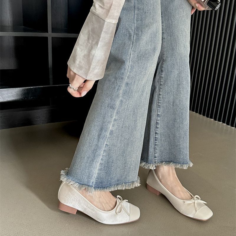 

Splicing square head shallow mouth bow ballet shoes women s sweet low heel soft sole silk retro single shoes women s summer 35 бежевий