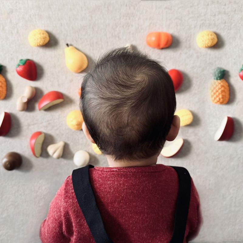 Children's Felt Fruit Picking Playset - Interactive Toy with Cuttable Fruits & Playful Backboard