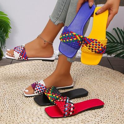 2025Women Slippers Designer Square Toe Flat Slippers Summer Open Toed Beach Slipper Fashion Hand Woven Slippers for Women Slides
