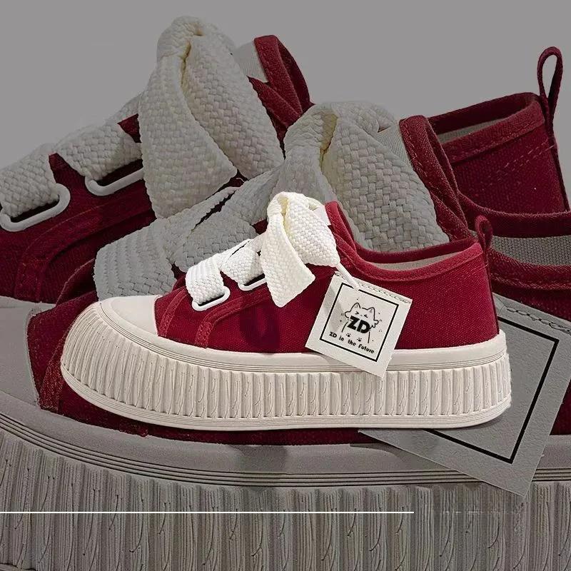 Baskets Chaussures Femme pour Femme Chaussures en Toile à Semelles Épaisses Nouvelle Tendance 2025 Dame Baskets Blanches Respirantes Étudiant Chaussures de Planche Décontractées