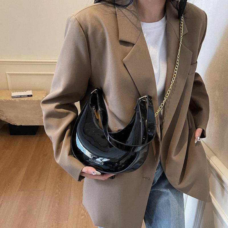 Niche texture handbag women's 2025 new simple crescent bag spring fashion chain shoulder messenger bag