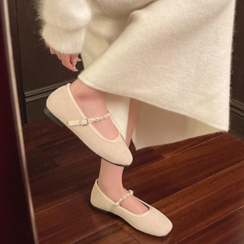 2026 Retro Metal Chain One Strap Flat Shoes Women's Autumn New Square Toe Suede Soft Sole Non-slip Low-top Single Shoes