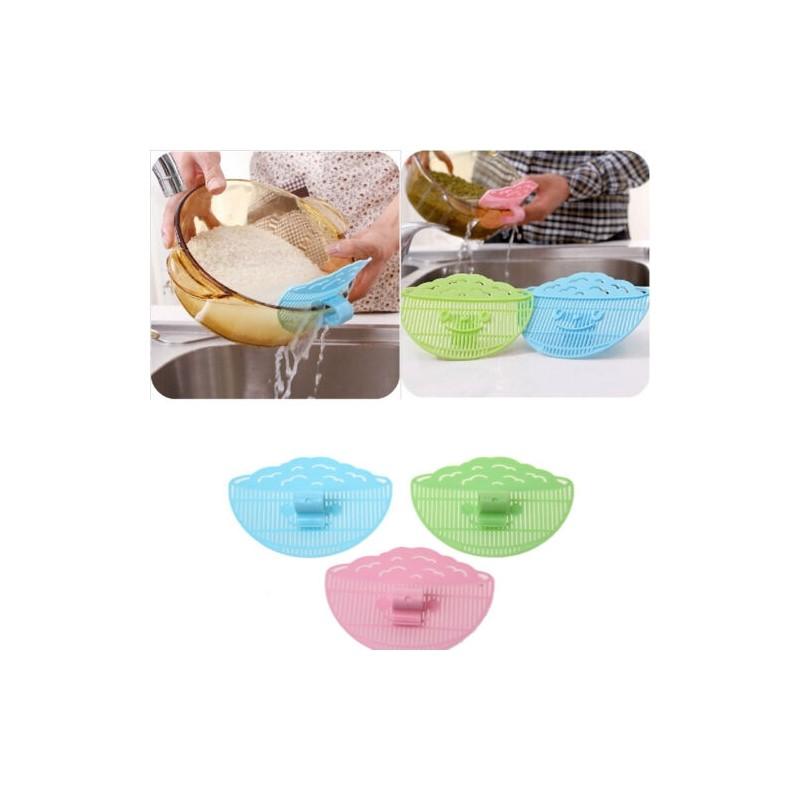 Plastic Smile Face Kitchen Food Filter With Clamp For Fruits And Vegetables Cleaning
