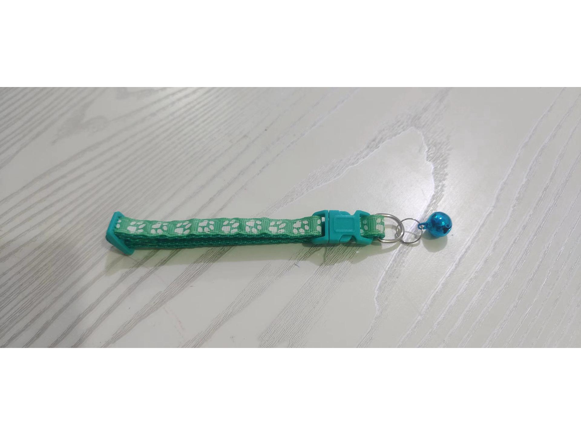 

Ошейник для домашних животных Peichong 1.0 с принтом лапы и колокольчиком — регулируемый, стильный и популярный Mint Green