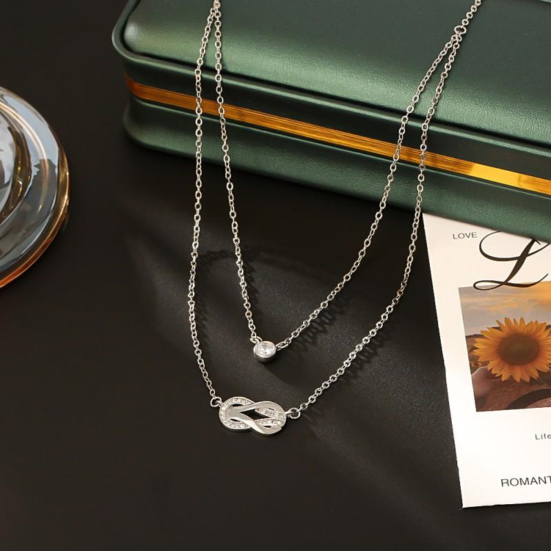 Luxe Small Horseshoe 8-Shaped Pendant Double Layer Necklace Shiny Zircon Clavicle Chain Women