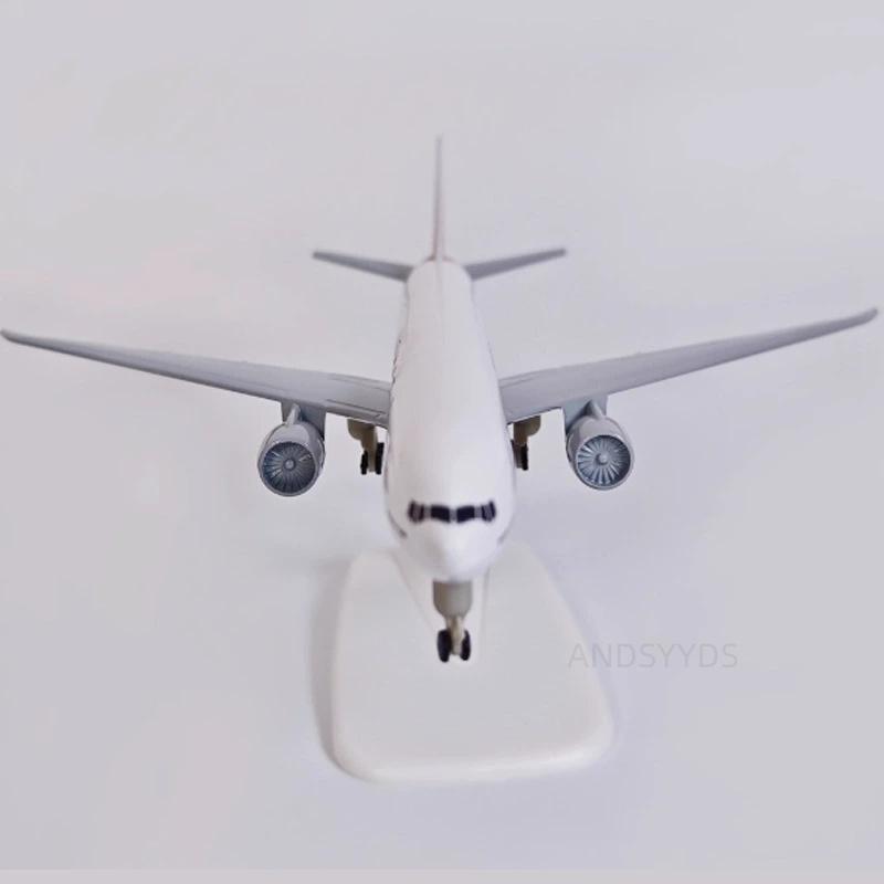 Diecast Aviation Emirates Airlines Airplane B777 Metal 20cm Alloy Aircraft 1:400 Scale With Landing Gear Plane Display Model