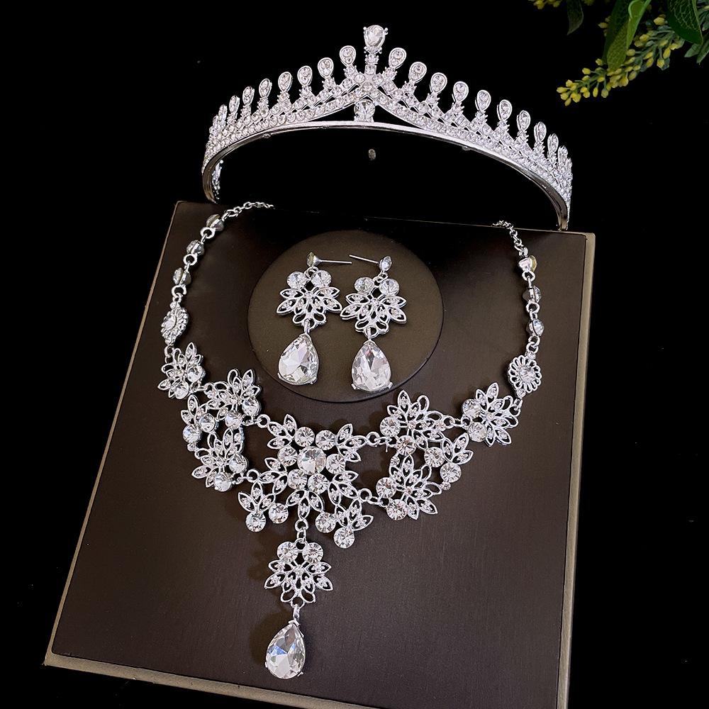 Silver Bride's Crown Three Piece Set Wedding Crown Headwear Necklace Earrings Korean Style Super Fairy Wedding Dress Matching