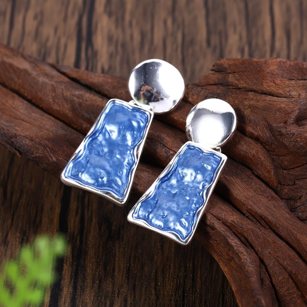 Elegant Geometric Zinc Alloy Jewelry Set, Hollow-Out Colorblock Oil-Drip Necklace and Earrings Set, Versatile Fashion Accessory for Women