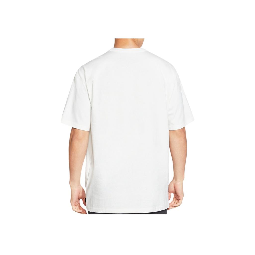 Nike Sportswear Essential T-Shirt mit Sticklogo und Tasche, kurzärmelig, Herren-Tops, Weiß DB3250-100