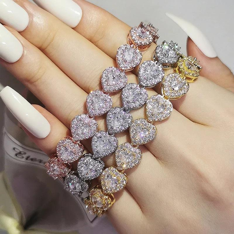 Classic heart-shaped bracelet, simple and fashionable, exquisite bracelet