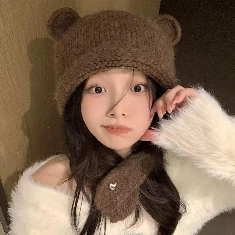

2025 Autumn And Winter Wool Hat Women S Cute Bear Earmuffs Cycling Warm Knitted Scarf Neck All-In-One кофейный