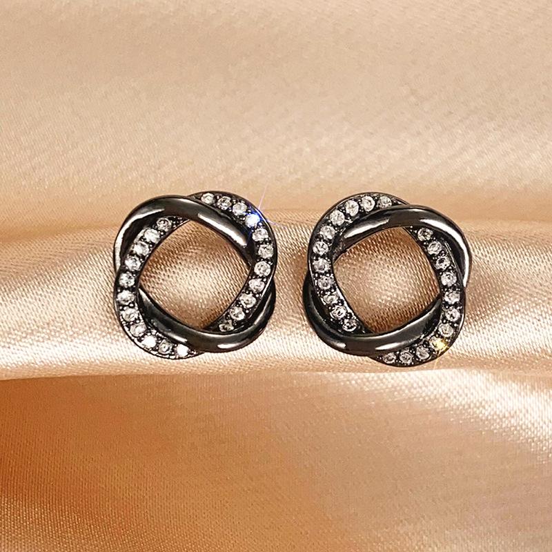 Twisted Knot Stud Earrings for Women Sparkly Interlocking Circle Earrings Minimalist Daily Fashion Jewelry