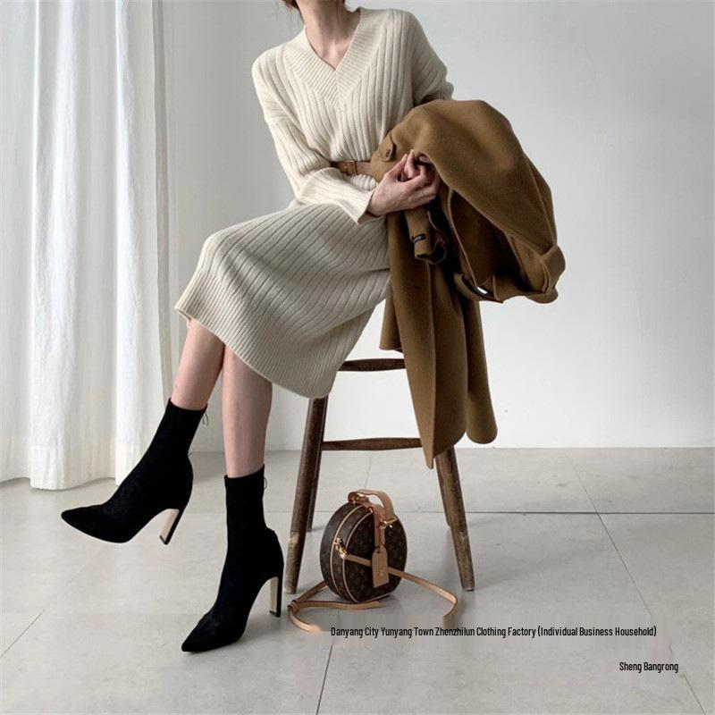 Korean Style V-Neck Knit Dress - Flattering, Mid-Length, Over-the-Knee, Autumn/Winter Women's Fashion