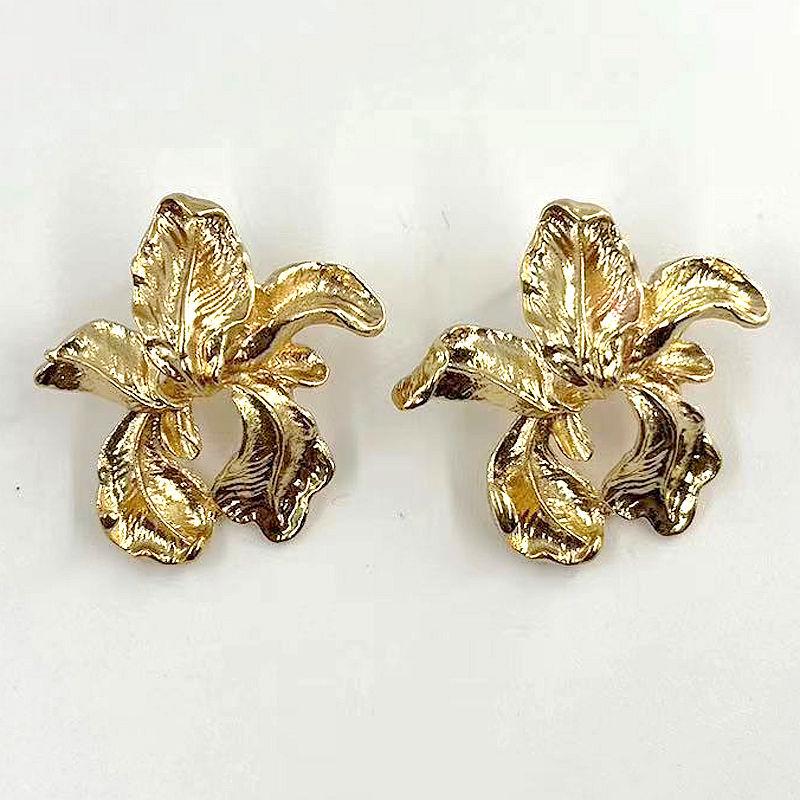 Exaggerated Geometric Five-Petal Flower Leaf Earrings
