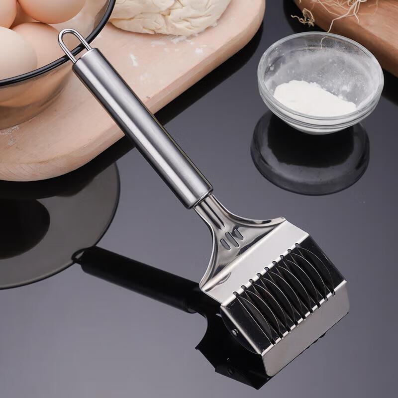 Multi-functional Stainless Steel Rolling Noodle Cutter