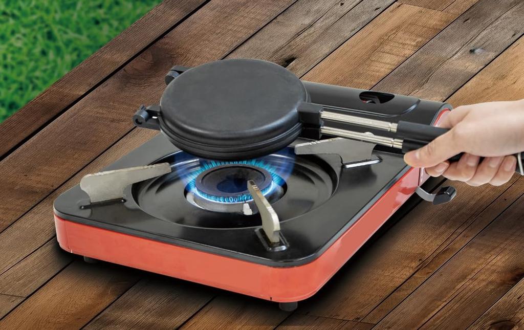 Direct-heat pancake maker with detachable handle, separate top and bottom sections, single-serving, lightweight, non-stick coating, easy to clean, ful
