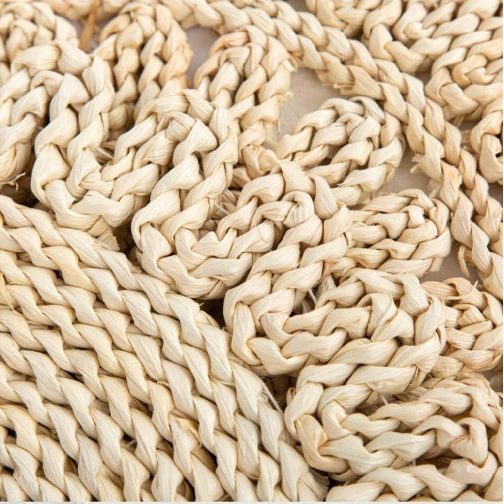 Round Woven Placemat 15 Inch Braided Straw Table Mat for Dining Table Farmhouse Home Decor