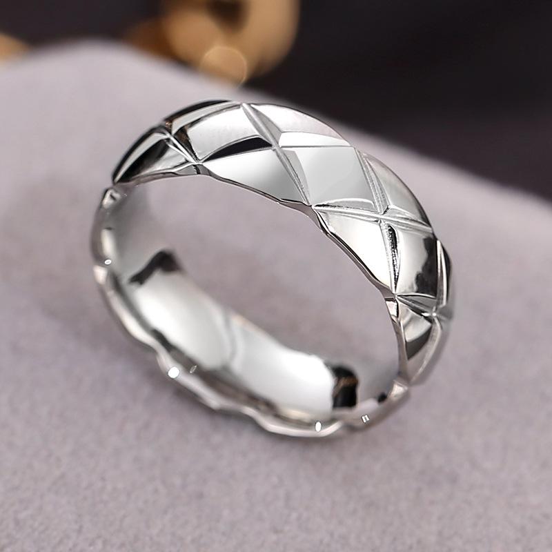 Inel Simplu Stil Coreean din Oțel Titan cu Model Floral cu Diamante pentru Femei - Inel de Cuplu la Modă