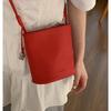 Versatile Ins Small Bag Women's 2025 New Trendy Spring and Summer Fashion Simple Bucket Bag Casual Commuter Messenger Bag