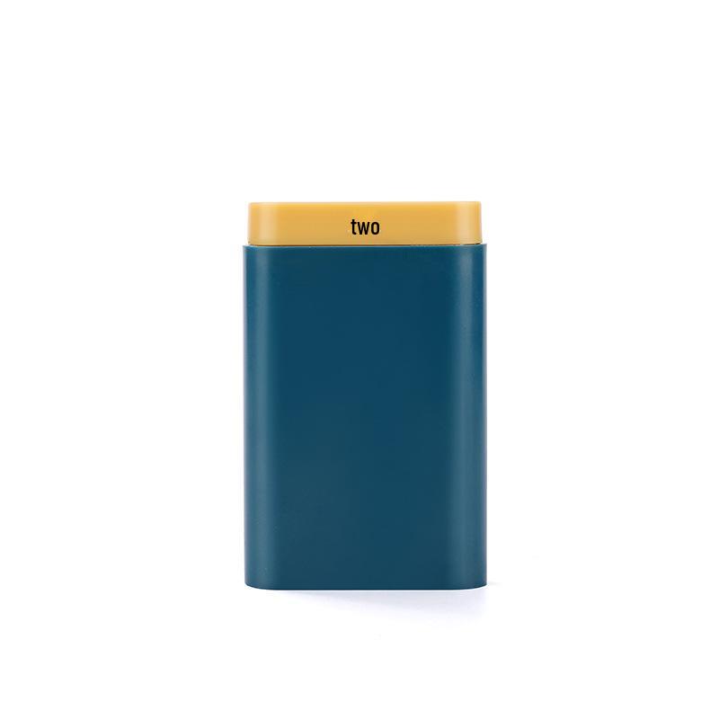 

Компактная таблетница на 7 дней с четырьмя отделениями: Герметичный, портативный и вместительный для приема лекарств утром, днем и вечером. OPP Bag синий