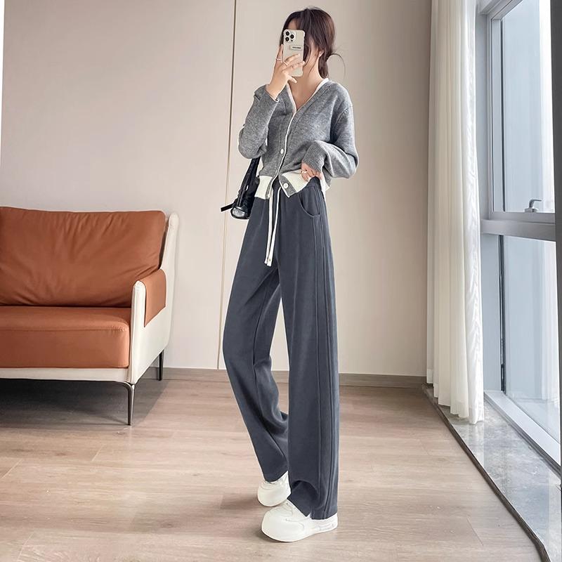 Women's Narrow and Wide-Leg Chenille Sweatpants, Fleece-Lined for Autumn/Winter 2024, Straight-Leg Casual Design.