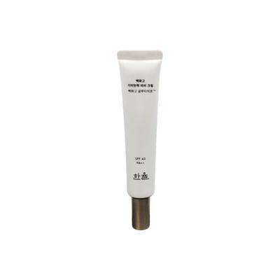 White Flower Mushroom Dark Spot & Elasticity BB Cream 40ml