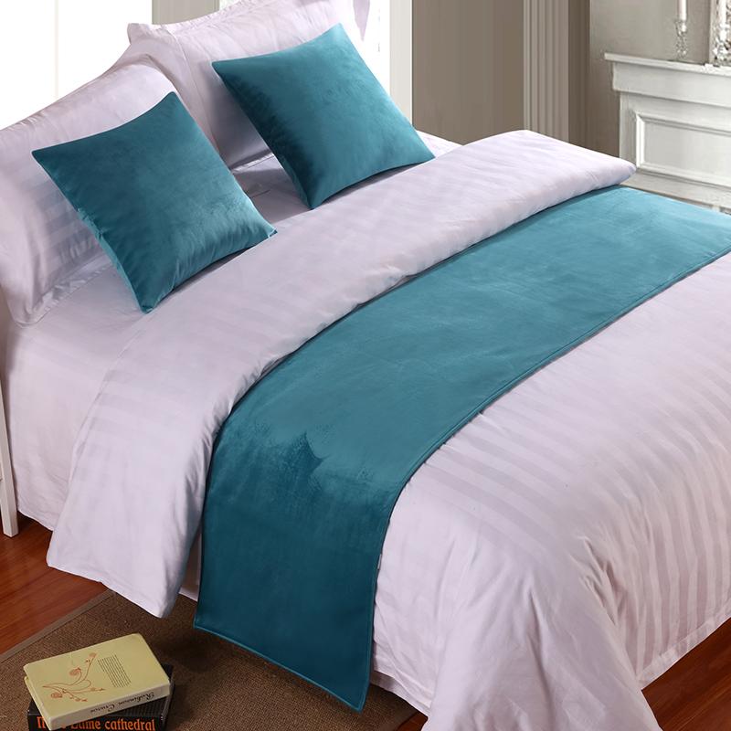 Luxury Velvet Solid Bed Runner Scarf Protector Slipcover Bed Decorative Scarf for Bedroom Hotel Wedding Room Twin/Queen/King