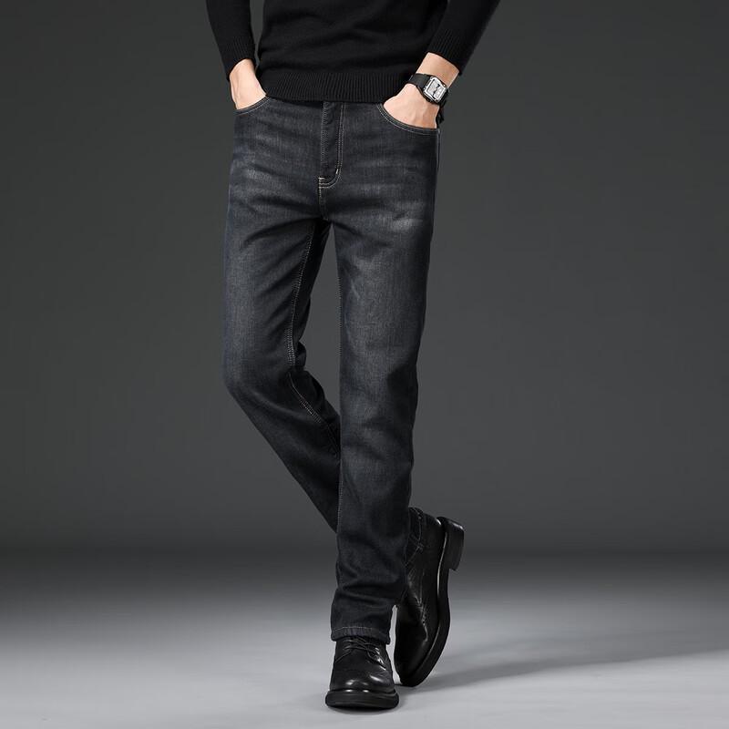 Jeep Men's Fleece-Lined Straight-Leg Jeans