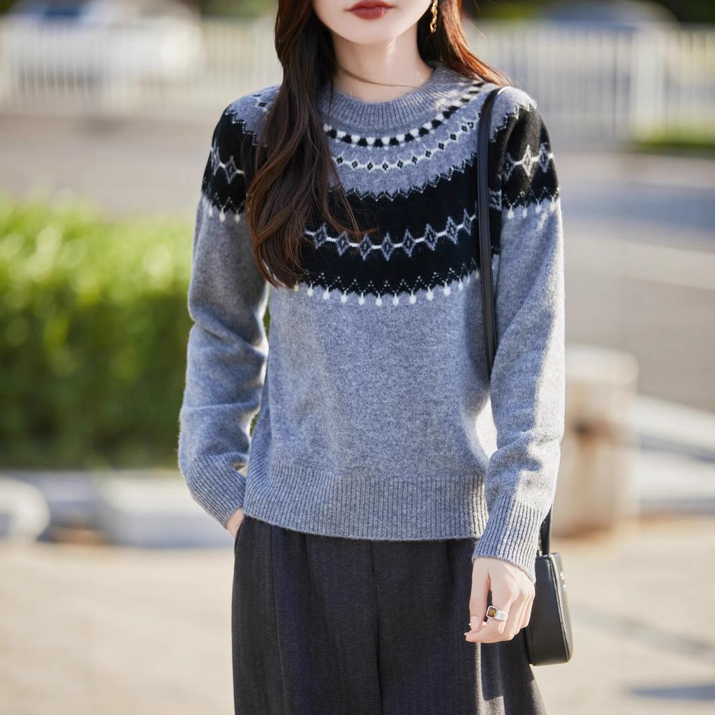 Autumn And Winter Pullover Retro Wool Jacquard Ethnic Style Design Sense Thickened Lazy And Thin Knitted Sweater