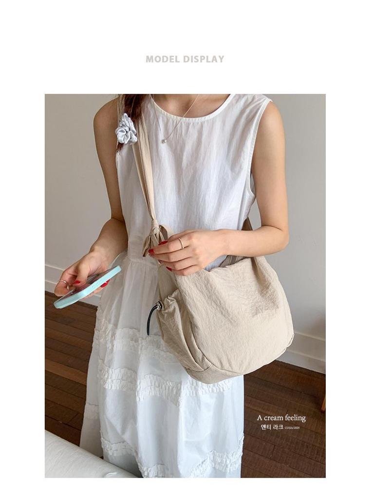 High-Quality Large Capacity Crossbody Shoulder Bag - Fashionable, Simple, Lightweight Underarm Backpack