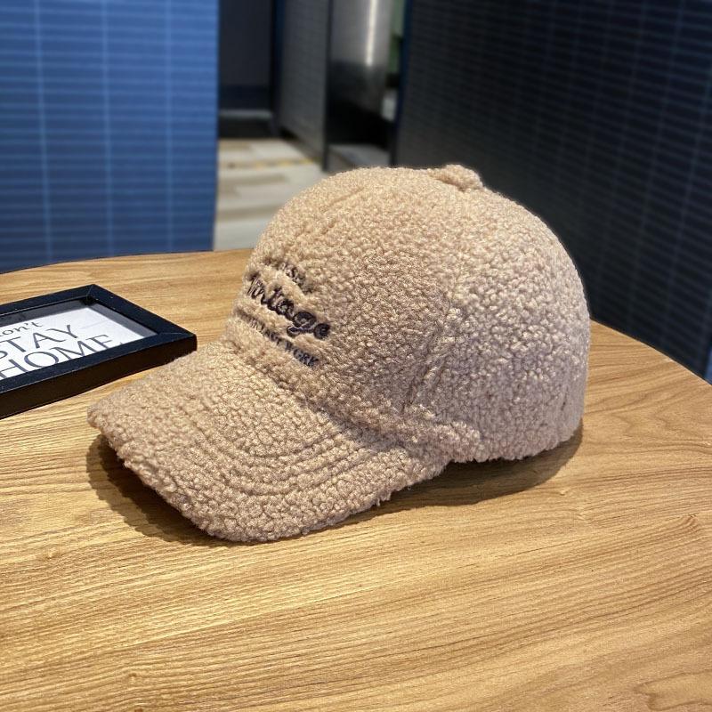 Lamb Fur Baseball Cap In Autumn and Winter Warmth and Windproof Letter Embroidery Solid Color Fashionable and Versatile Plush Baseball Cap
