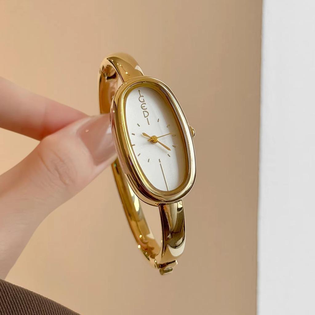 Women Watch Gold Retro Oval Quartz Wristwatch Luxury Bracelet Watches Elegant Ladies Dress Clock Daily Reloj Mujer Montre Femme