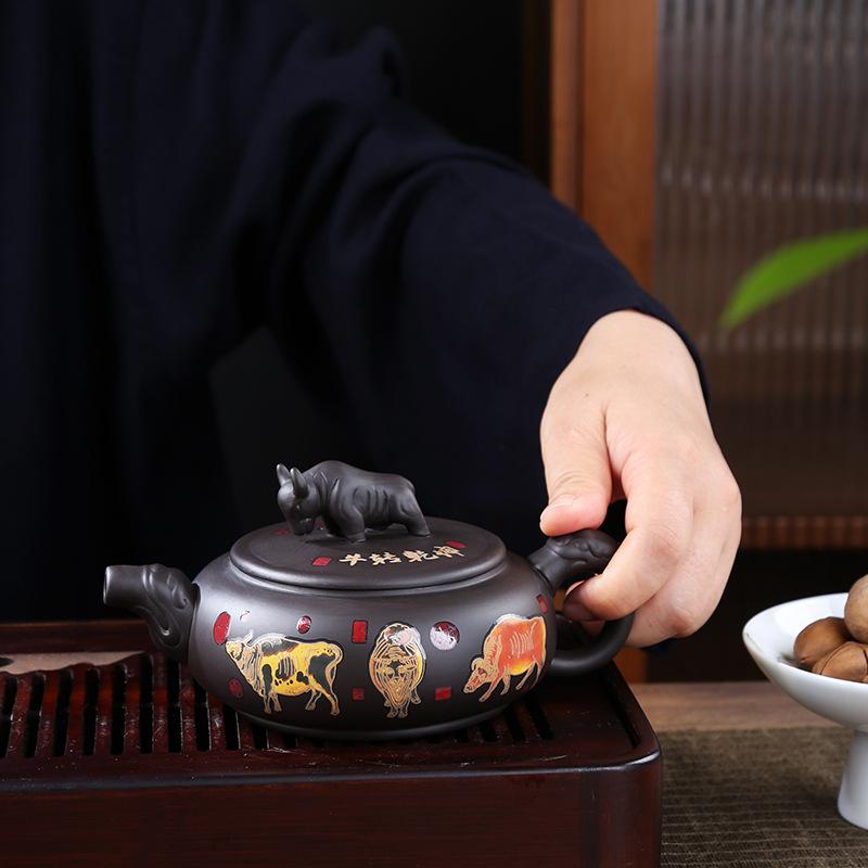 In Case of Heat, Discoloration and Water Break, Stand Upside Down, Fengming , Cow Turn To Qiankun Purple Sand Teapot, Handmade Teapot, Kung Fu Tea Set