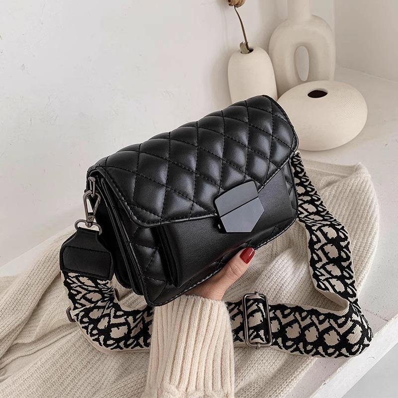 Summer new bag high-end small square bag fashionable texture messenger bag versatile shoulder bag